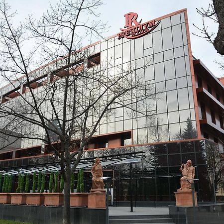 Hotel Presidivm Palace Lovech Exterior photo